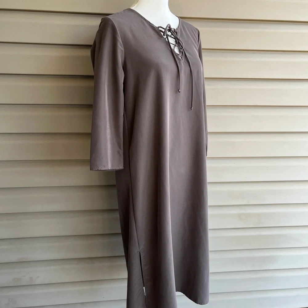 •Everly• Taupe Lace-Up Shift Dress - Size Medium - Picture 5 of 7